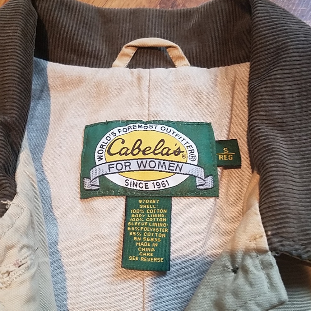 *Barn Coat, Cream with a Green Collar, Size Small - Picture 2 of 7